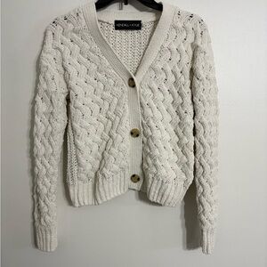 Kendall & Kylie Ivory Button-Up Chunky Knit Cardigan Size Medium